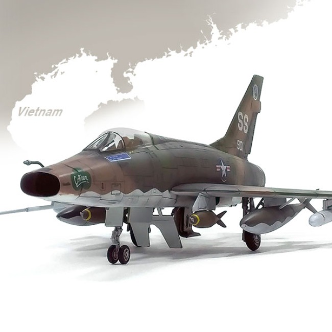 [1/72] 12553 USFA F-100D 배트남전쟁